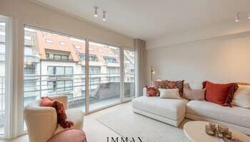 Magnifique appartement de 3 chambres entièrement rénové, situé à proximité de la place Rubens et de la mer