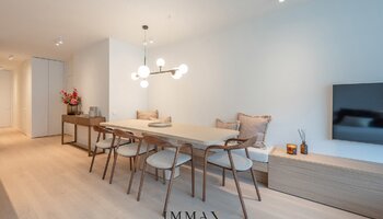 Magnifique appartement de 3 chambres entièrement rénové, situé à proximité de la place Rubens et de la mer