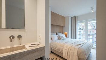 Magnifique appartement de 3 chambres entièrement rénové, situé à proximité de la place Rubens et de la mer