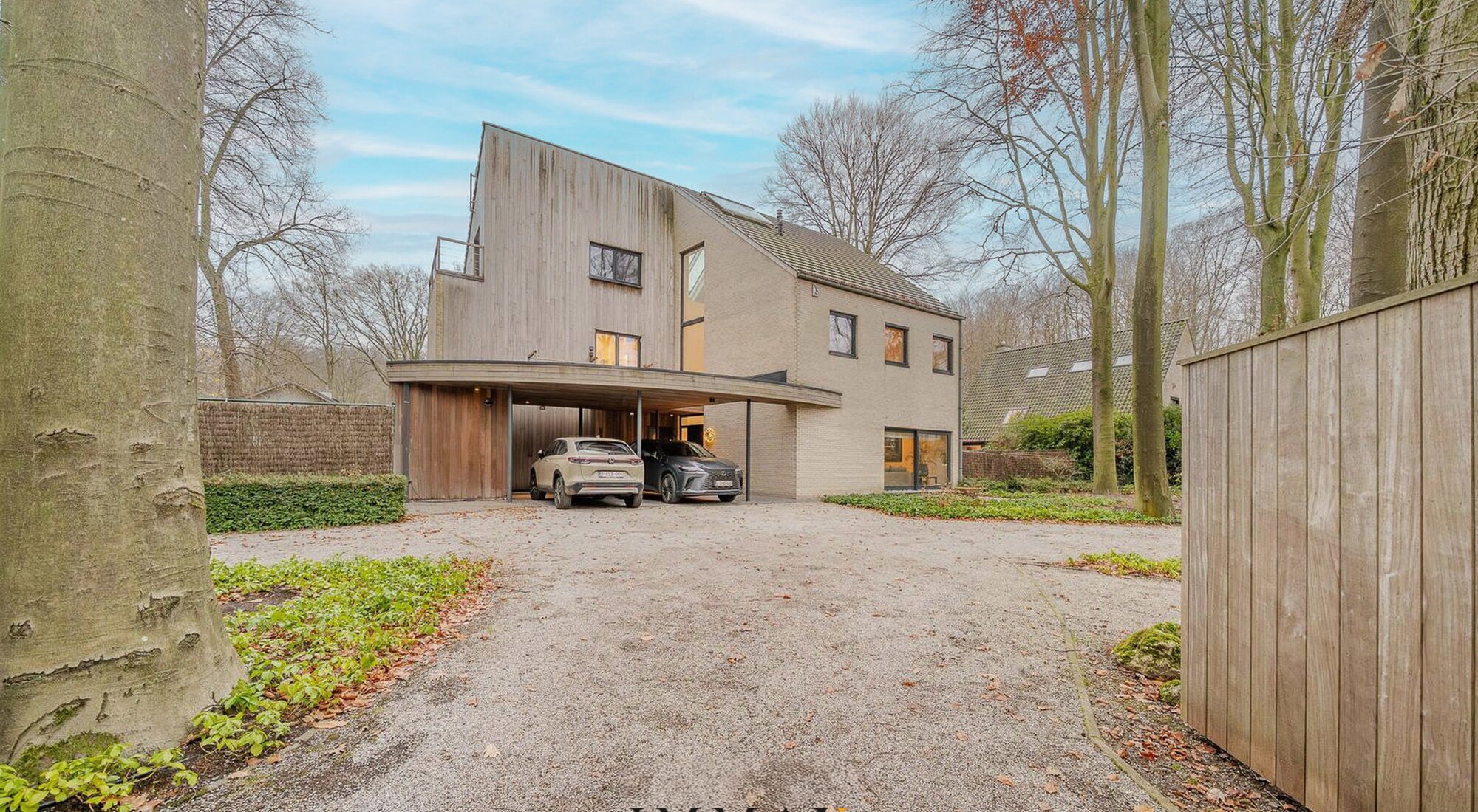 Exclusieve villa met binnenzwembad regio Beisbroek