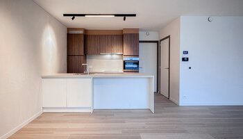 Appartement de deux chambres au rez-de-chaussée