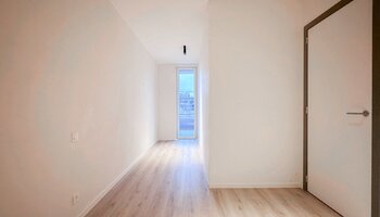 Appartement de deux chambres au rez-de-chaussée