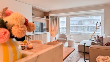 Prachtig en ruim gerenoveerd 2SLK-appartement in de Lippenslaan