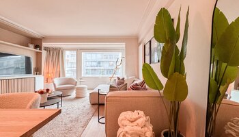 Prachtig en ruim gerenoveerd 2SLK-appartement in de Lippenslaan