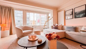 Prachtig en ruim gerenoveerd 2SLK-appartement in de Lippenslaan