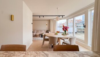 Magnifique et spacieux penthouse de 3 chambres avec de grandes terrasses, situé à proximité de la mer et du centre-ville