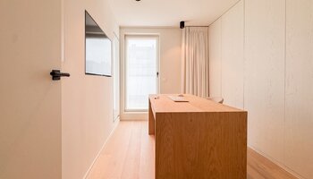 Magnifique et spacieux penthouse de 3 chambres avec de grandes terrasses, situé à proximité de la mer et du centre-ville