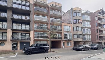 Magnifique et spacieux penthouse de 3 chambres avec de grandes terrasses, situé à proximité de la mer et du centre-ville