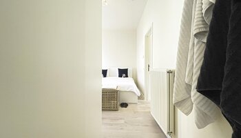 Lichtrijk appartement in karaktervol gebouw