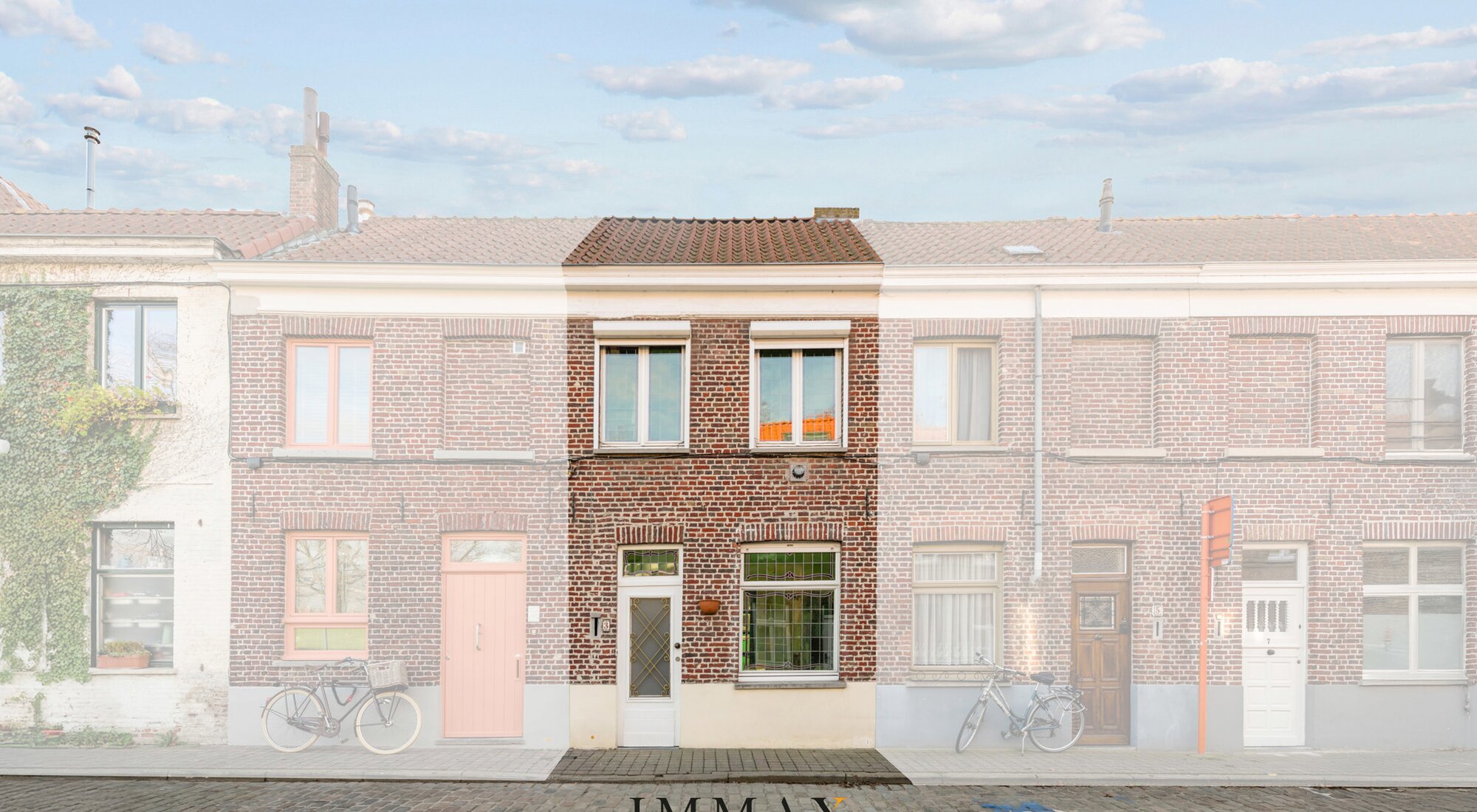 Charmante rijwoning in het centrum aan de Molens 