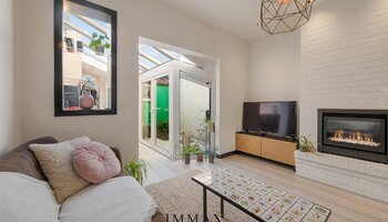 Charmante rijwoning in het centrum aan de Molens 