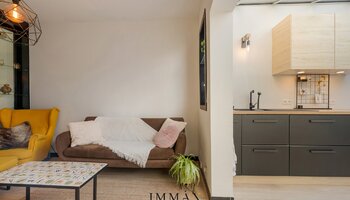 Charmante rijwoning in het centrum aan de Molens 