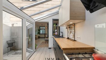 Charmante rijwoning in het centrum aan de Molens 