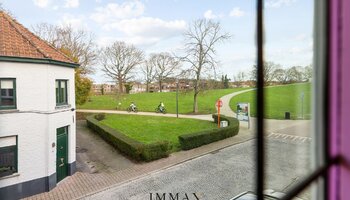 Charmante rijwoning in het centrum aan de Molens 