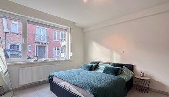 Instapklaar appartement met 2 slaapkamers en garage