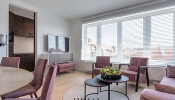 Gerenoveerd 2SLK-appartement met een open zicht