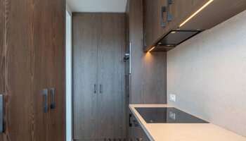 Gerenoveerd 2SLK-appartement met een open zicht