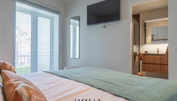 Gerenoveerd 2SLK-appartement met een open zicht