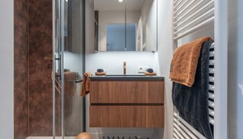 Gerenoveerd 2SLK-appartement met een open zicht