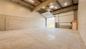 Nieuwbouw instapklare KMO-unit op strategische ligging 