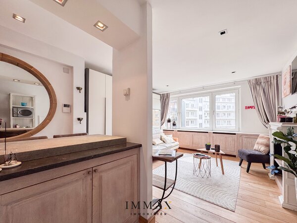 Mooi afgewerkte studio met open zicht op een toplocatie in de Zoutelaan