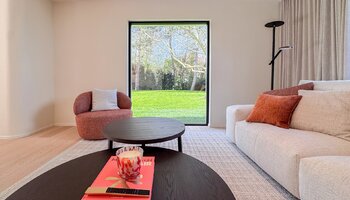 Subliem afgewerkte alleenstaande villa met 4SK op een uniek ruim perceel te Knokke