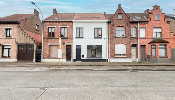 Recent gerenoveerde woning met 3 slaapkamers en zonnige tuin