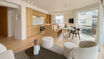 Lichtrijk 3SLK - hoekappartement met luxueuze afwerking in het centrum