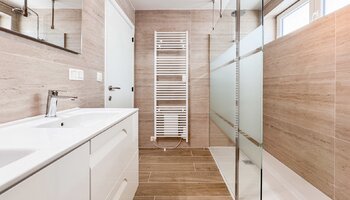 Maison prête à emménager avec jardin bien orienté et garage