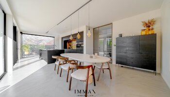 Moderne villa in groene omgeving