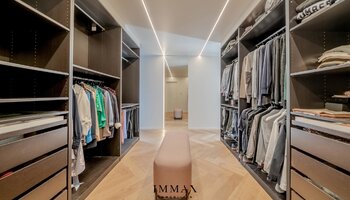 Moderne villa in groene omgeving