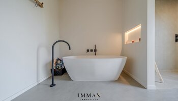 Moderne villa in groene omgeving