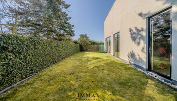 Moderne villa in groene omgeving