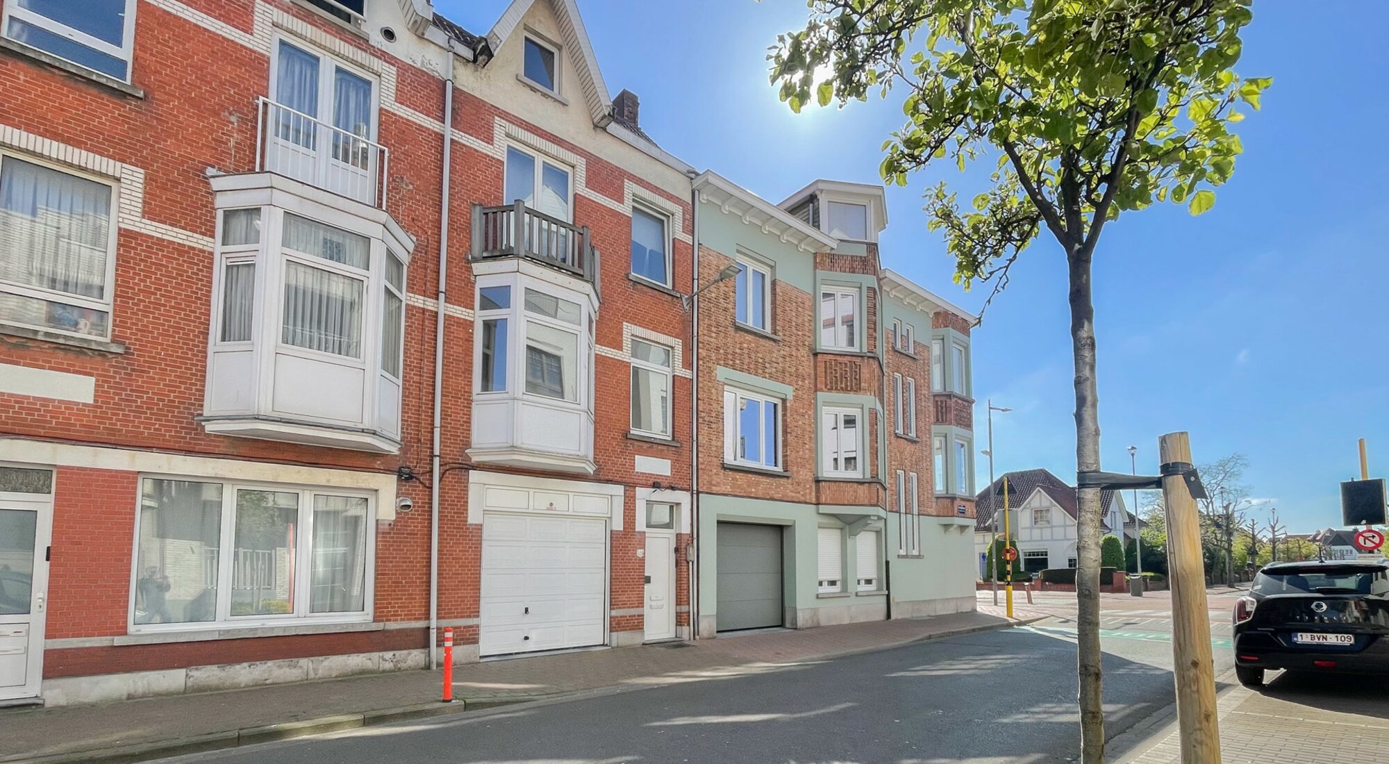 Te renoveren woning met inpandige garage vlakbij het Zegemeer