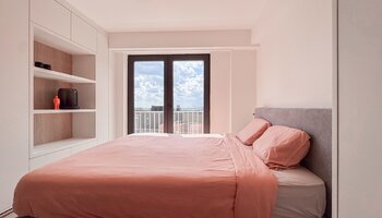 Ruim en luxueus gerenoveerd 3SLK-appartement op de Zeedijk in Heist