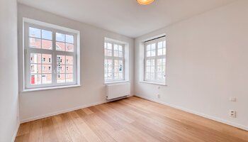 Karaktervolle opbrengsteigendom op toplocatie langs de Brugse reien