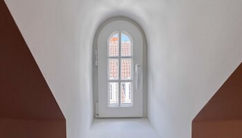 Karaktervolle opbrengsteigendom op toplocatie langs de Brugse reien