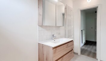 Appartement rénové avec un garage