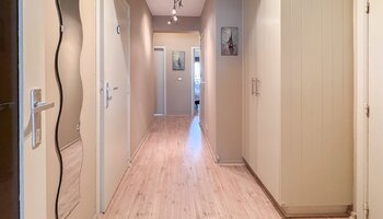 Royaal 2SLK-appartement met een brede gevel nabij het Rubensplein