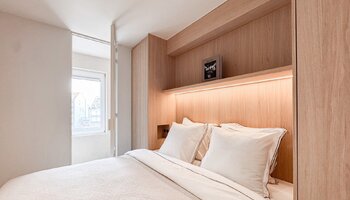 Luxueus gerenoveerd 3SLK-appartement met quasi frontaal zeezicht aan het Rubensplein in Knokke