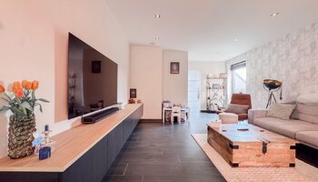 Instapklare halfopen woning met zonnige tuin