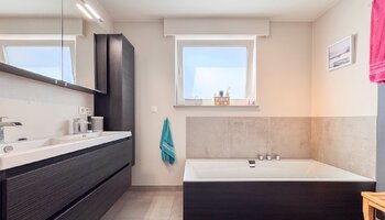 Instapklare halfopen woning met zonnige tuin