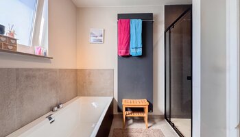 Instapklare halfopen woning met zonnige tuin