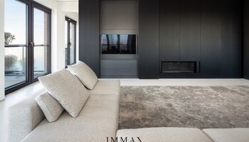 Appartement de luxe de 2 chambres avec de grandes terrasses et un espace polyvalent, situé dans le quartier Oosteroever
