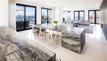 Deux appartements exclusifs et luxueux situés aux 6e et 7e étages, dotés de terrasses spacieuses, dans le quartier Oosteroever