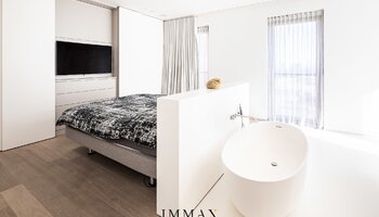 Deux appartements exclusifs et luxueux situés aux 6e et 7e étages, dotés de terrasses spacieuses, dans le quartier Oosteroever