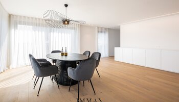 Deux appartements exclusifs et luxueux situés aux 6e et 7e étages, dotés de terrasses spacieuses, dans le quartier Oosteroever