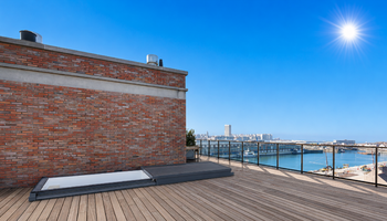 Deux appartements exclusifs et luxueux situés aux 6e et 7e étages, dotés de terrasses spacieuses, dans le quartier Oosteroever