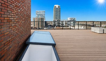 Appartement de standing avec une grande terrasse situé dans le quartier Oosteroever