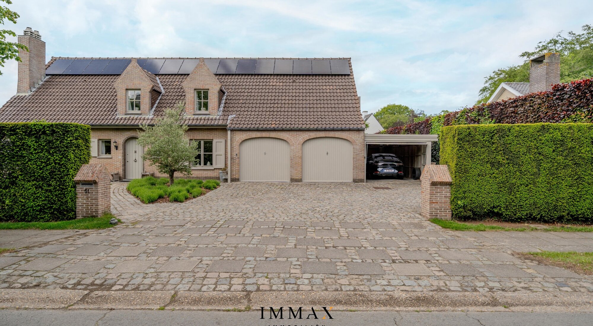 Charmante villa met prachtige tuin, 4 slaapkamers en topligging nabij Brugge